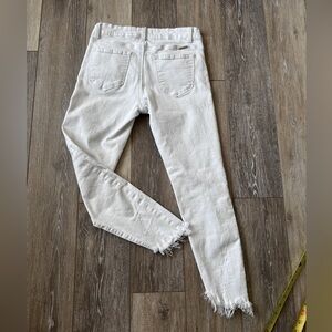 🛍️ Kau Cau high waist distressed white stretch jeans